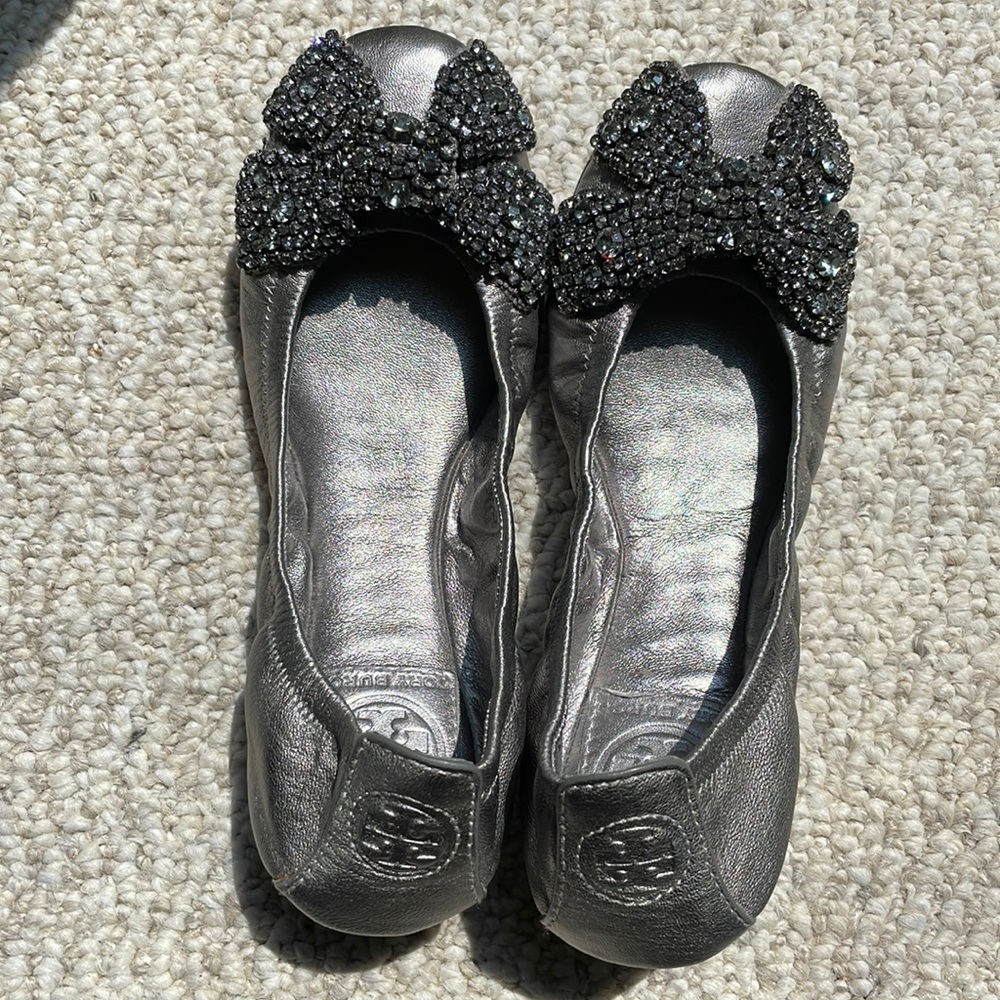 Tory Burch grey leather classy ballet flat shoes